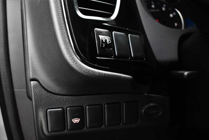 Mitsubishi Outlander III Рестайлинг 2 с пробегом 2016 года, цена 1 800 000 рублей, 89243 км, внедорожник, Автокод Объявления