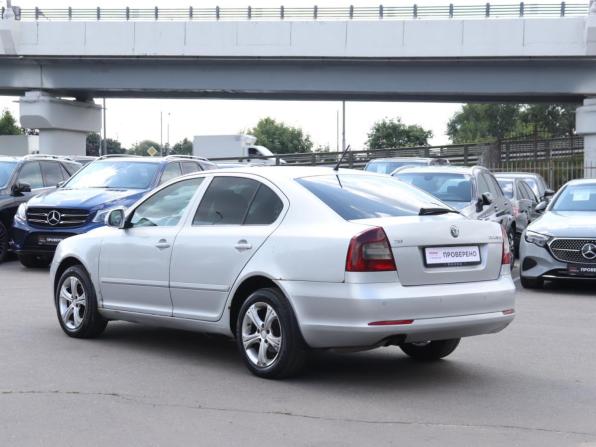 Skoda Octavia II (A5) Рестайлинг с пробегом 2011 года, цена 590 000 рублей, 377698 км, лифтбек, Автокод Объявления