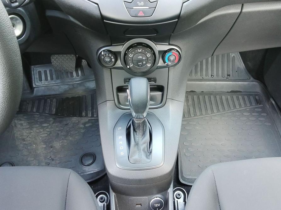 Ford Fiesta Mk6 Рестайлинг Москва  - изображение 15