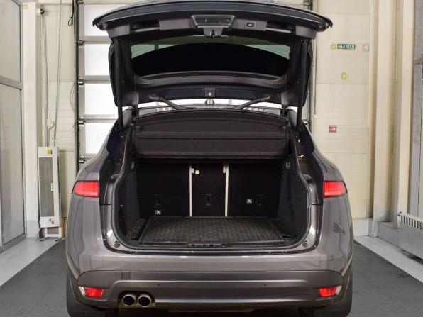 Jaguar F-Pace I с пробегом 2016 года, цена 2 375 995 рублей, 111096 км, внедорожник, Автокод Объявления