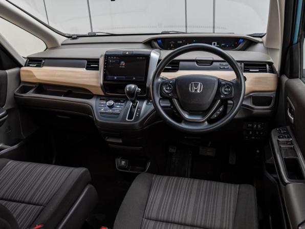 Honda Freed II Рестайлинг с пробегом 2019 года, цена 1 395 000 рублей, 143640 км, компактвэн, Автокод Объявления