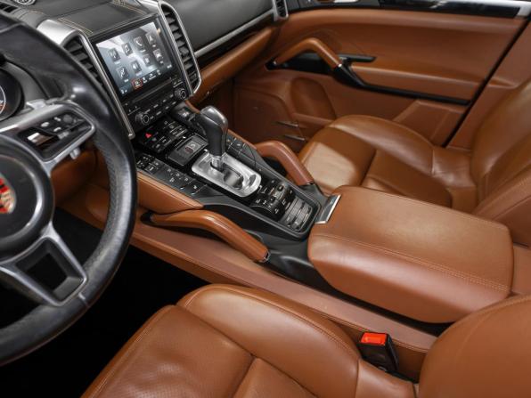 Porsche Cayenne II Рестайлинг (958) с пробегом 2017 года, цена 4 400 000 рублей, 138545 км, внедорожник, Автокод Объявления