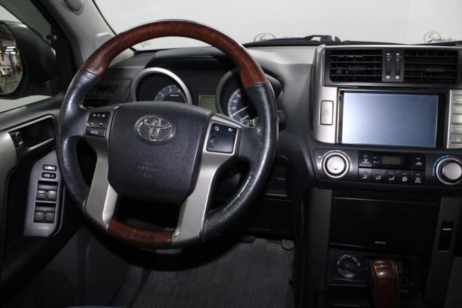Toyota Land Cruiser Prado 150 Series с пробегом 2011 года, цена 2 950 000 рублей, 118897 км, внедорожник, Автокод Объявления