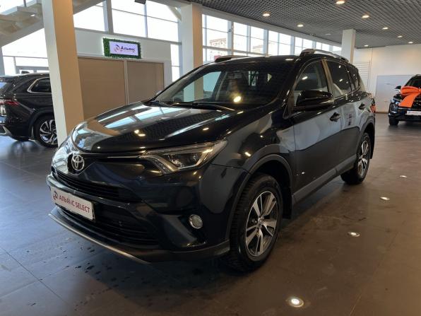 Toyota RAV4 IV (XA40) Рестайлинг с пробегом 2018 года, цена 2 299 000 рублей, 114153 км, внедорожник, Автокод Объявления
