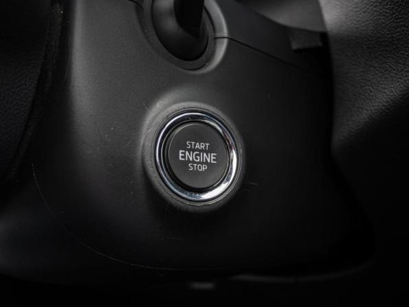 Volkswagen Polo VI с пробегом 2021 года, цена 1 715 000 рублей, 138620 км, лифтбек, Автокод Объявления