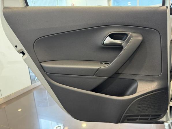 Volkswagen Polo V с пробегом 2012 года, цена 630 000 рублей, 184508 км, седан, Автокод Объявления