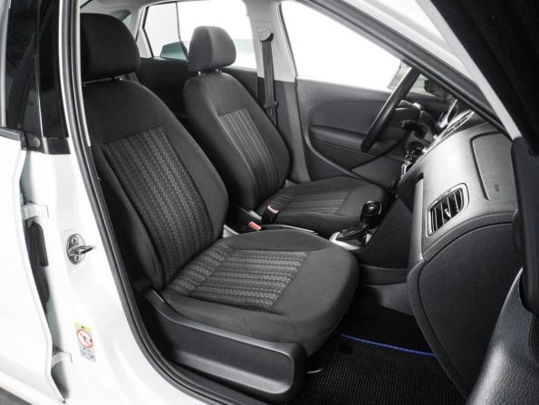 Volkswagen Polo V Рестайлинг с пробегом 2019 года, цена 1 198 000 рублей, 110883 км, седан, Автокод Объявления