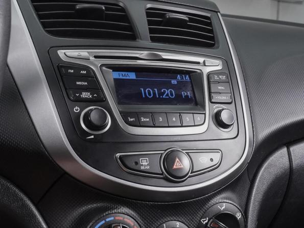 Hyundai Solaris I Рестайлинг с пробегом 2014 года, цена 750 000 рублей, 205632 км, седан, Автокод Объявления