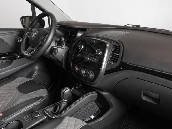 Renault Kaptur I Рестайлинг с пробегом 2020 года, цена 1 974 625 рублей, 15527 км, внедорожник, Автокод Объявления