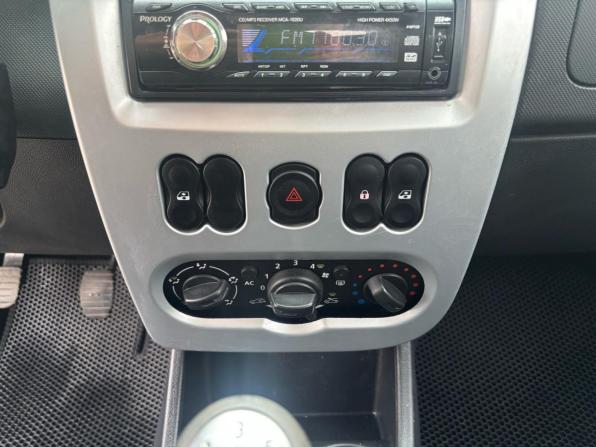 Renault Sandero I с пробегом 2013 года, цена 720 000 рублей, 131482 км, хэтчбек, Автокод Объявления