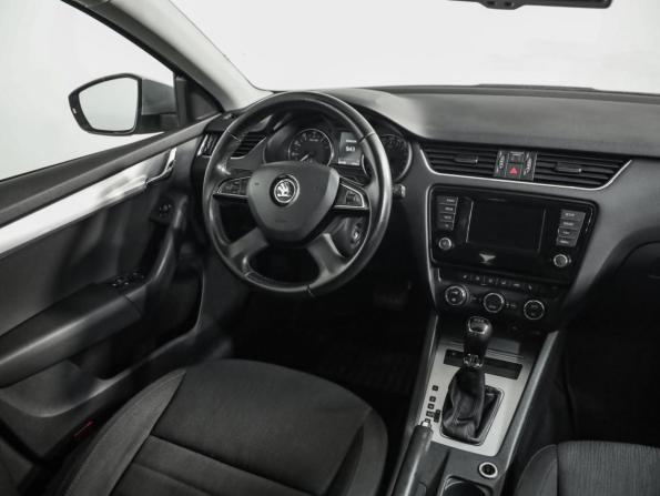 Skoda Octavia III (A7) с пробегом 2014 года, цена 849 000 рублей, 302707 км, лифтбек, Автокод Объявления