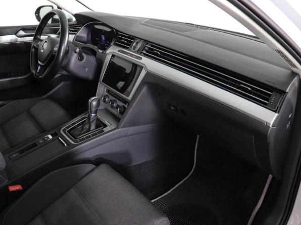 Volkswagen Passat B8 с пробегом 2019 года, цена 2 147 000 рублей, 233834 км, универсал, Автокод Объявления