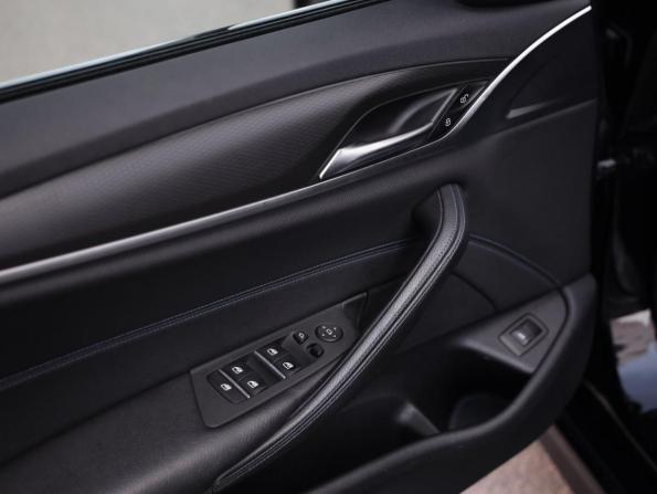 BMW 5 серии VII (G30/G31/G38) Рестайлинг с пробегом 2020 года, цена 3 899 000 рублей, 144803 км, седан, Автокод Объявления