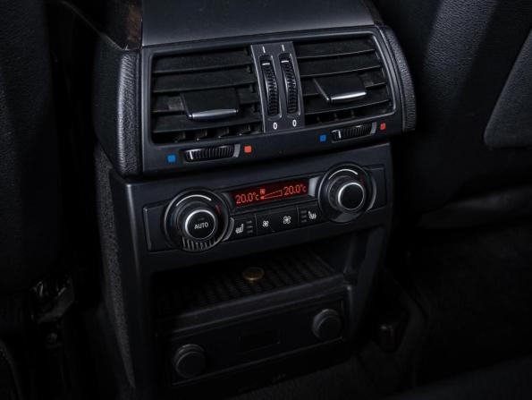 BMW X5 II (E70) Рестайлинг с пробегом 2011 года, цена 2 370 000 рублей, 233553 км, внедорожник, Автокод Объявления