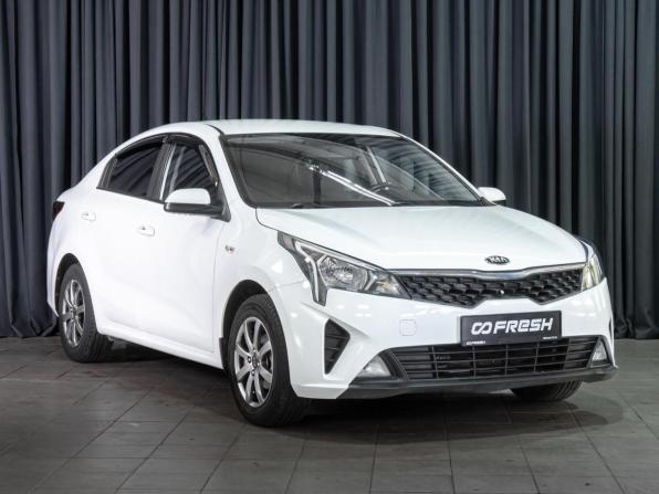 Kia Rio IV Рестайлинг с пробегом 2020 года, цена 1 300 000 рублей, 97463 км, седан, Автокод Объявления
