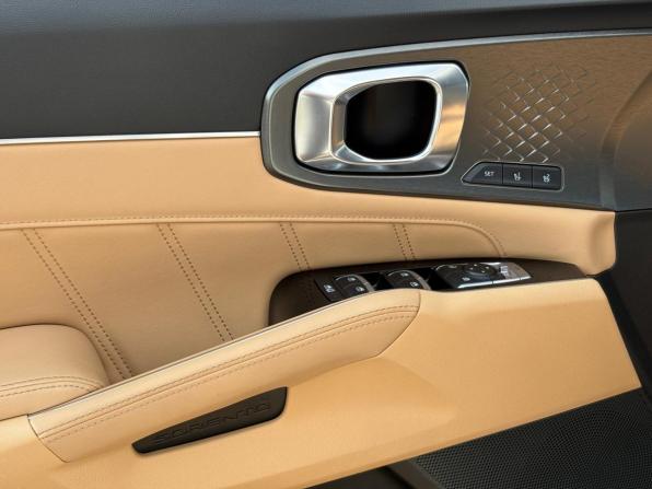Kia Sorento IV с пробегом 2022 года, цена 3 595 000 рублей, 93000 км, внедорожник, Автокод Объявления
