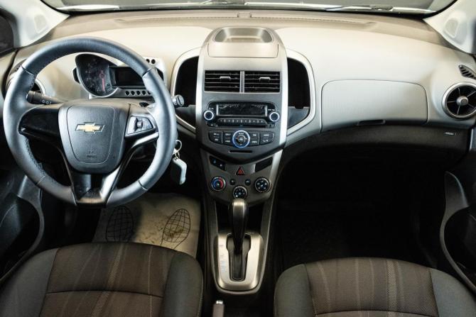 Chevrolet Aveo II с пробегом 2012 года, цена 650 000 рублей, 208182 км, хэтчбек, Автокод Объявления