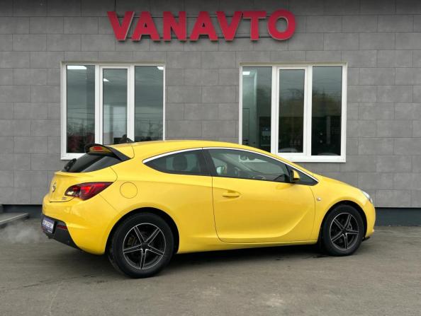 Opel Astra J Рестайлинг с пробегом 2013 года, цена 890 000 рублей, 139100 км, хэтчбек, Автокод Объявления
