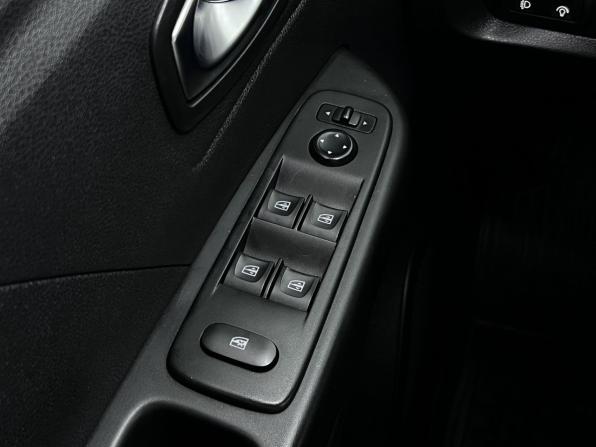 Renault Kaptur I Рестайлинг с пробегом 2021 года, цена 1 490 000 рублей, 104000 км, внедорожник, Автокод Объявления