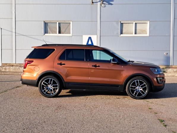Ford Explorer V с пробегом 2015 года, цена 2 631 600 рублей, 185000 км, внедорожник, Автокод Объявления