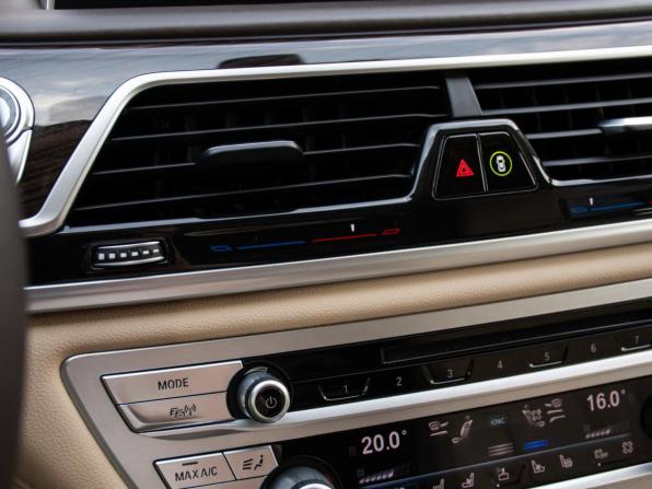 BMW 7 серии VI (G11/G12) с пробегом 2017 года, цена 3 332 840 рублей, 144974 км, седан, Автокод Объявления