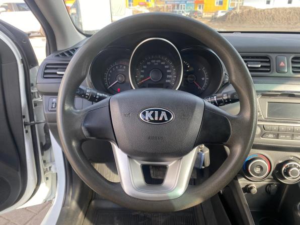 Kia Rio III с пробегом 2013 года, цена 900 000 рублей, 109472 км, хэтчбек, Автокод Объявления