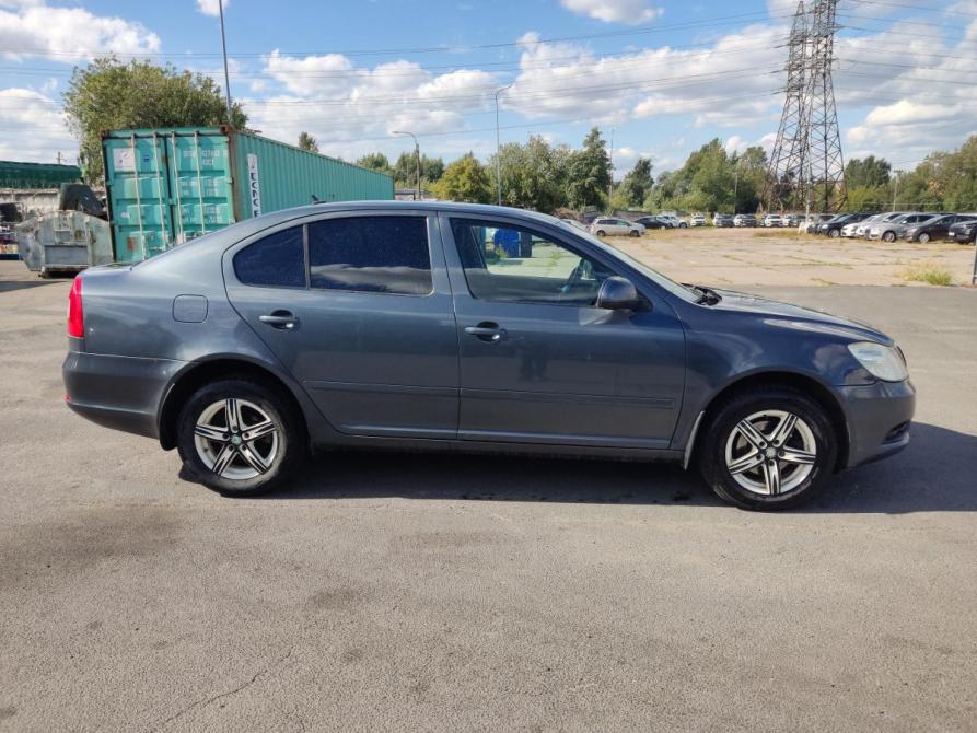 Skoda Octavia II (A5) Рестайлинг Санкт-Петербург  - изображение 4