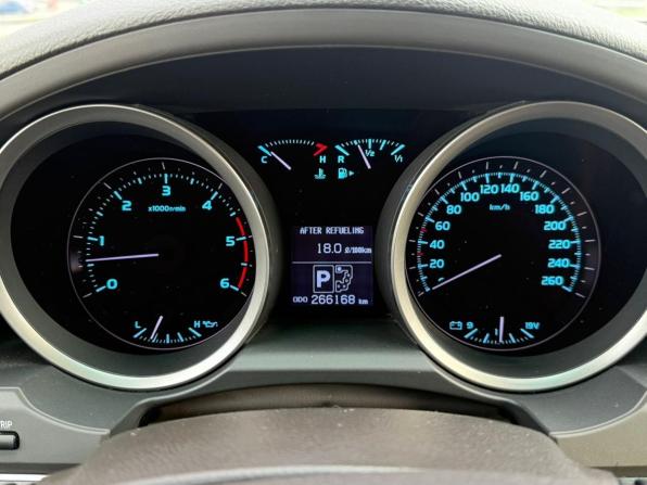 Toyota Land Cruiser 200 Series с пробегом 2011 года, цена 3 650 000 рублей, 268268 км, внедорожник, Автокод Объявления