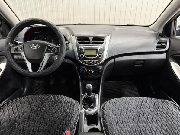 Hyundai Solaris I с пробегом 2013 года, цена 890 000 рублей, 174538 км, седан, Автокод Объявления