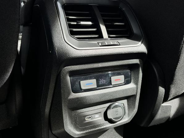 Volkswagen Tiguan II Рестайлинг с пробегом 2021 года, цена 3 220 000 рублей, 33390 км, внедорожник, Автокод Объявления