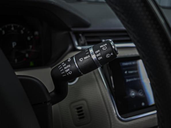 Land Rover Range Rover Velar I с пробегом 2018 года, цена 4 770 000 рублей, 67507 км, внедорожник, Автокод Объявления