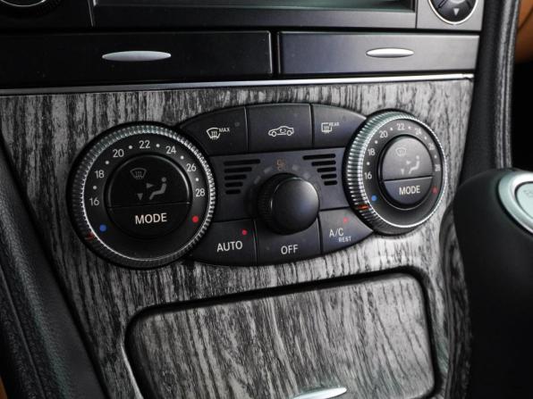 Mercedes-Benz SL-Класс V (R230) Рестайлинг 2 с пробегом 2008 года, цена 3 180 000 рублей, 146792 км, родстер, Автокод Объявления
