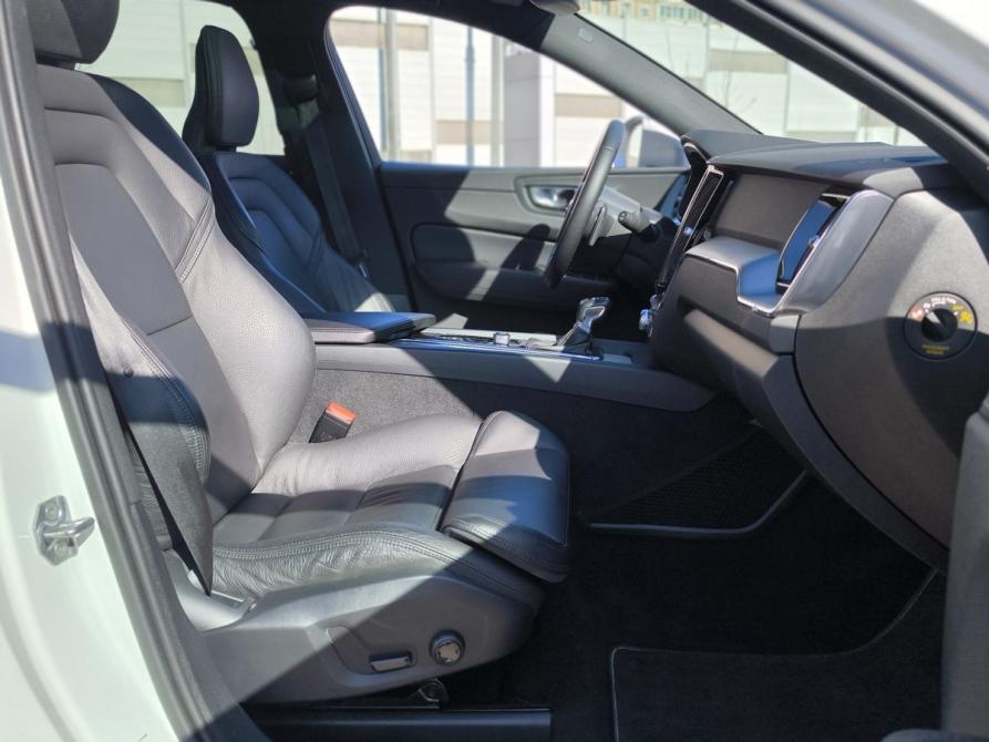 Volvo XC60 II Санкт-Петербург  - изображение 18