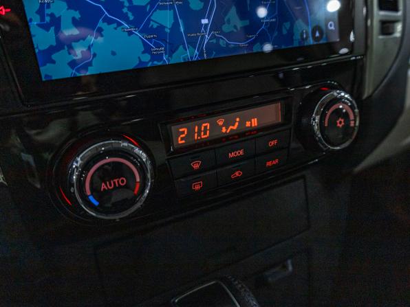 Mitsubishi Pajero IV Рестайлинг 2 с пробегом 2021 года, цена 3 999 700 рублей, 80872 км, внедорожник, Автокод Объявления