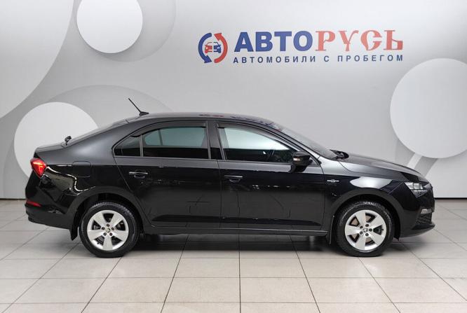 Skoda Rapid II с пробегом 2022 года, цена 1 848 000 рублей, 43138 км, лифтбек, Автокод Объявления