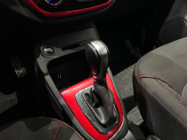 Renault Kaptur I с пробегом 2018 года, цена 1 199 000 рублей, 113473 км, внедорожник, Автокод Объявления