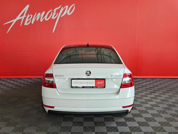 Skoda Octavia III (A7) Рестайлинг с пробегом 2017 года, цена 1 890 000 рублей, 148360 км, лифтбек, Автокод Объявления