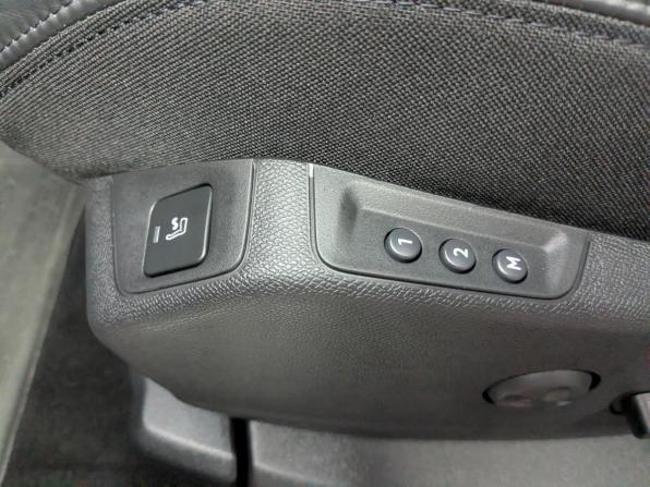 Peugeot 3008 II с пробегом 2017 года, цена 1 900 000 рублей, 88794 км, внедорожник, Автокод Объявления
