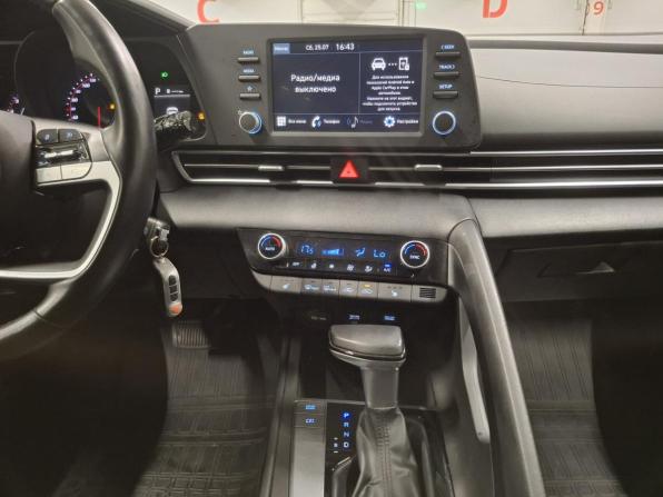 Hyundai Elantra VII (CN7) с пробегом 2021 года, цена 2 010 000 рублей, 90068 км, седан, Автокод Объявления