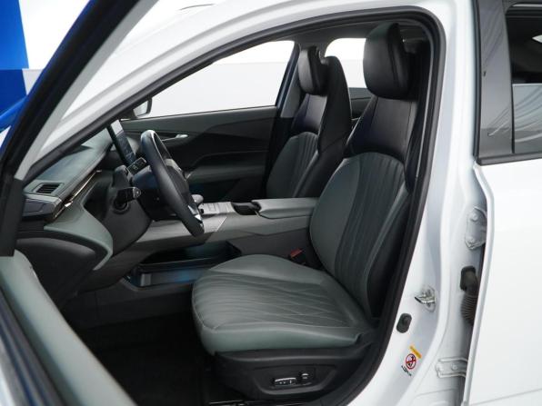Changan Lamore с пробегом 2024 года, цена 1 962 444 рубля, 45097 км, седан, Автокод Объявления
