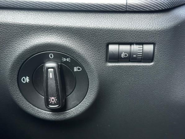 Volkswagen Polo VI с пробегом 2021 года, цена 1 820 000 рублей, 33779 км, лифтбек, Автокод Объявления