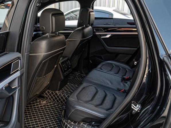 Volkswagen Touareg III с пробегом 2019 года, цена 6 880 000 рублей, 99090 км, внедорожник, Автокод Объявления