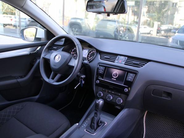 Skoda Octavia III (A7) Рестайлинг с пробегом 2020 года, цена 1 867 000 рублей, 96086 км, лифтбек, Автокод Объявления