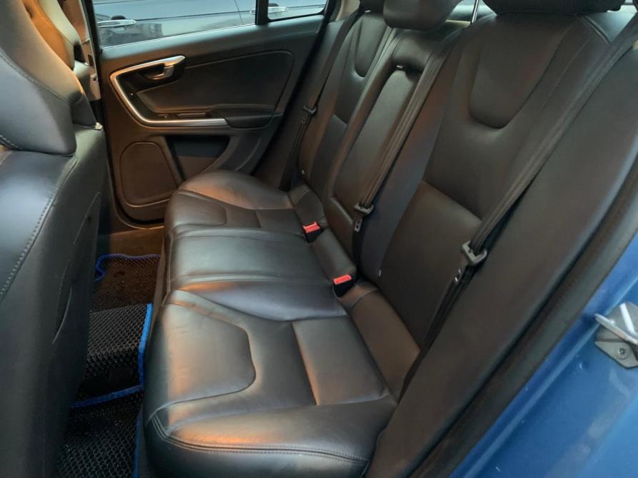 Volvo S60 II Рестайлинг Санкт-Петербург  - изображение 17