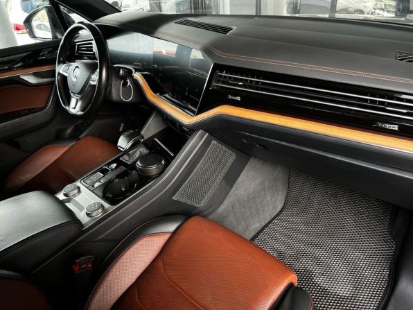 Volkswagen Touareg III с пробегом 2020 года, цена 4 979 500 рублей, 108515 км, внедорожник, Автокод Объявления