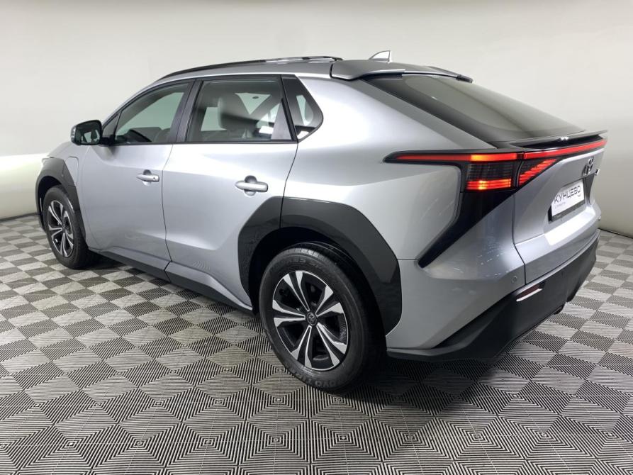 Toyota bZ4X I Москва  - изображение 7