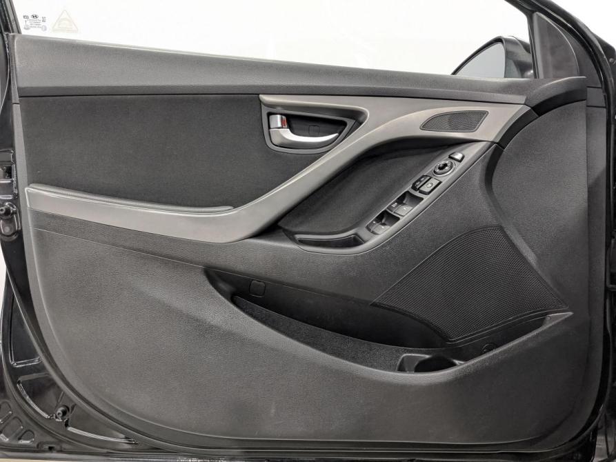 Hyundai Elantra V (MD) Рестайлинг Москва  - изображение 19