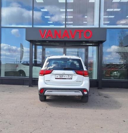 Mitsubishi Outlander III Рестайлинг 2 с пробегом 2018 года, цена 2 140 000 рублей, 134840 км, внедорожник, Автокод Объявления
