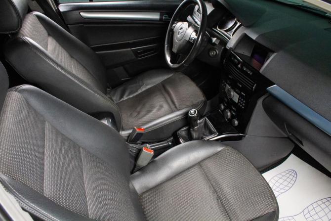 Opel Astra H Рестайлинг с пробегом 2008 года, цена 399 000 рублей, 259000 км, хэтчбек, Автокод Объявления