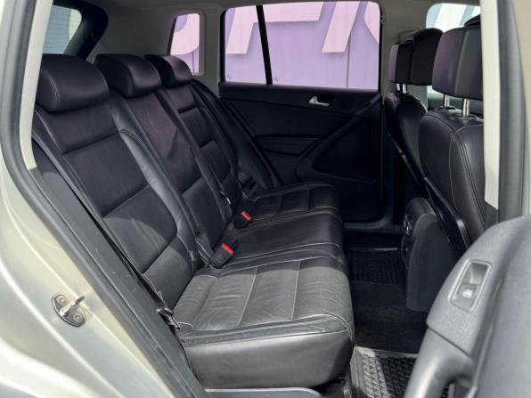 Volkswagen Tiguan I с пробегом 2011 года, цена 979 000 рублей, 259539 км, внедорожник, Автокод Объявления